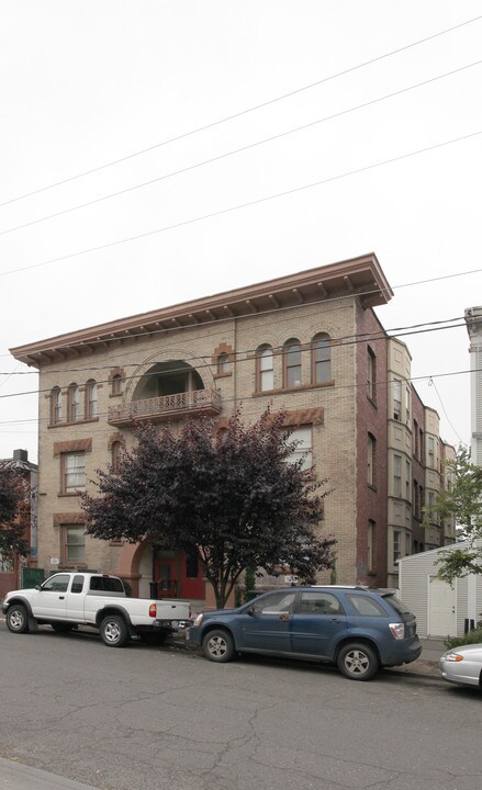 Glencoe Apartments in Seattle, WA - Building Photo