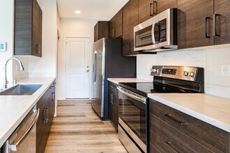 91-1841-1841 Keaunui Dr in Ewa Beach, HI - Building Photo - Building Photo