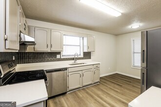 4771 N Springs Rd NW in Kennesaw, GA - Building Photo - Building Photo