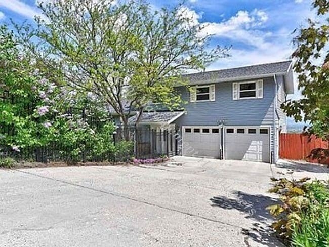 1450 Charlie Russell Dr in Helena, MT - Building Photo - Building Photo