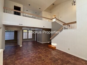 17630 Winding Creek Rd in Salinas, CA - Building Photo - Building Photo