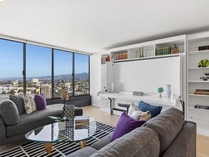 565 Bellevue Ave, Unit 33 in Oakland, CA - Foto de edificio - Building Photo