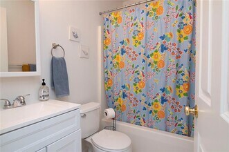 32 Tum-A-Lum Cir in Westerly, RI - Building Photo - Building Photo