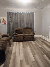 183 Norton St, Unit #1 - DOWNSTAIRS in Rochester, NY - Building Photo - Building Photo