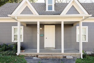 1005 Main St in Murray, KY - Building Photo