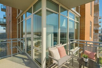 1556 Spring Hill Rd, Unit SI ID1395384P in McLean, VA - Building Photo - Building Photo