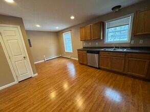 123 Pearl St in Keene, NH - Foto de edificio - Building Photo