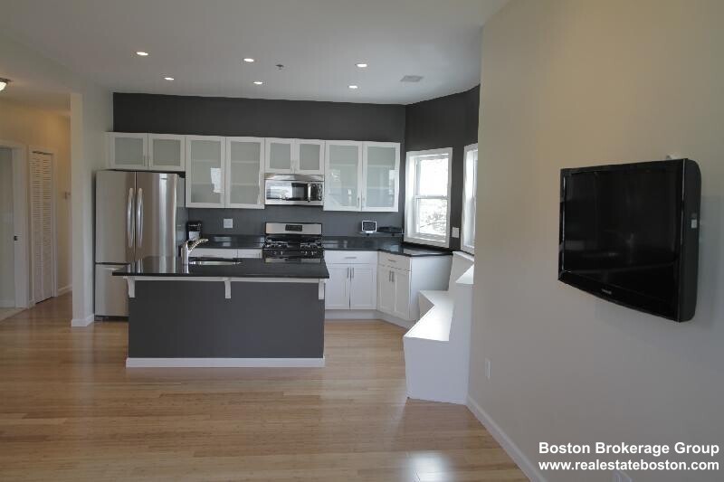 10 Chester St, Unit 2 in Boston, MA - Building Photo