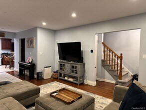 48 Jefferson Rd in Farmingdale, NY - Building Photo - Building Photo