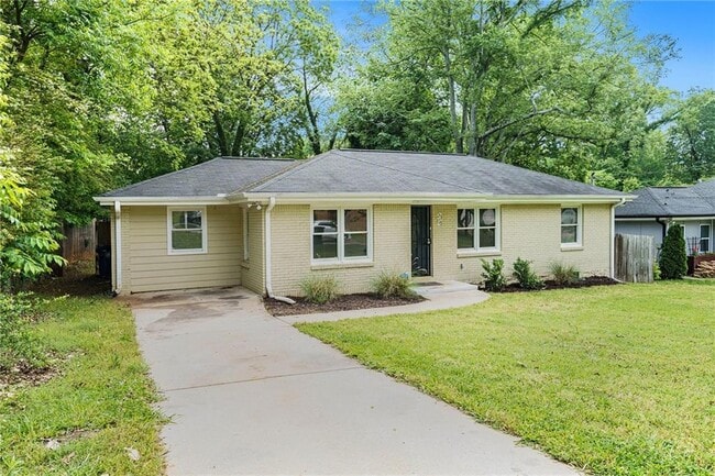 2308 Scotty Cir in Decatur, GA - Building Photo - Building Photo