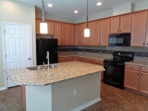 11640 Palmetto Pine St in Riverview, FL - Foto de edificio - Building Photo