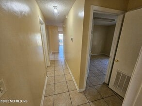 7632 Hare Ave in Jacksonville, FL - Building Photo - Building Photo
