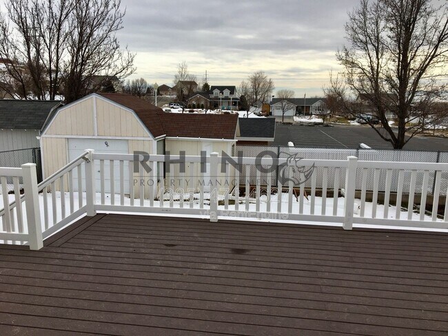 1102 E 3325 N in Layton, UT - Building Photo - Building Photo