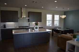 15160 Lincoln Lp in San Diego, CA - Building Photo - Building Photo