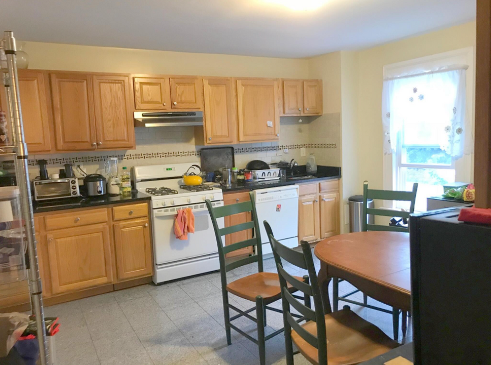 20 Thorpe St in Somerville, MA - Building Photo
