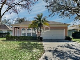 3547 Kayla Cir in Oviedo, FL - Building Photo