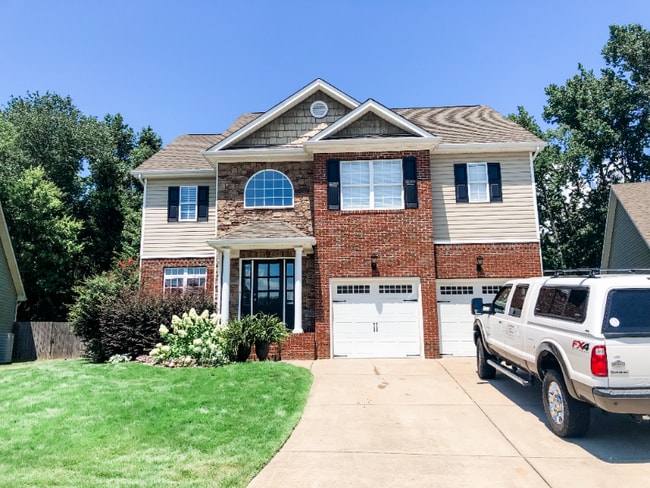 property at 2440 Waterhaven Dr