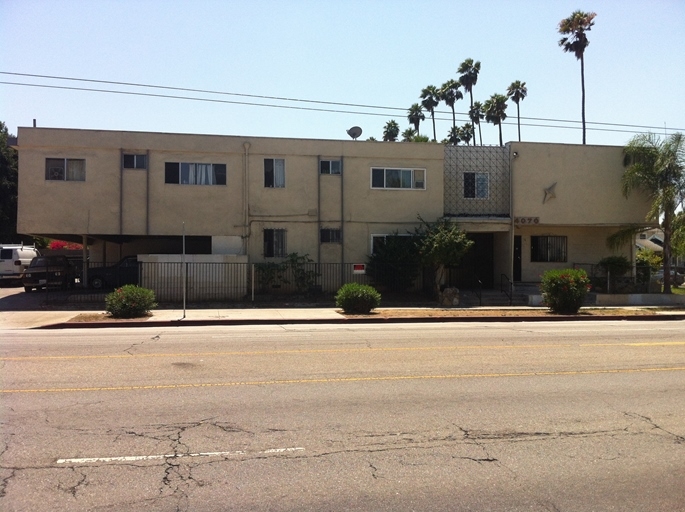 4070 Venice Blvd in Los Angeles, CA - Foto de edificio