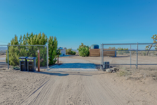 59172 Juarez Dr in Yucca Valley, CA - Building Photo - Building Photo