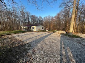 2725 N County Rd 600 W in North Vernon, IN - Building Photo