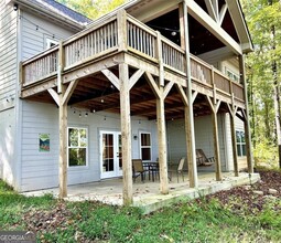 6965 Lakeside Pl in Gainesville, GA - Building Photo - Building Photo