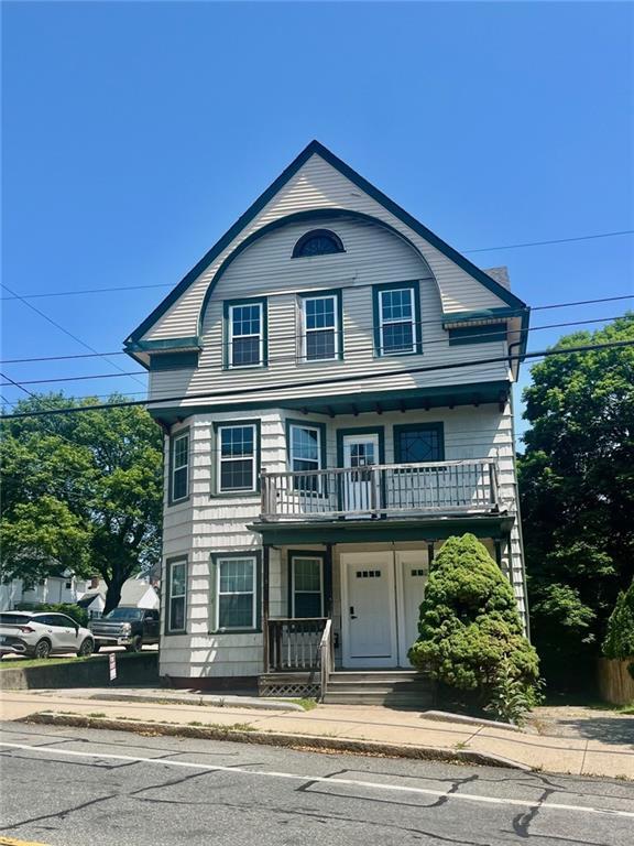 1309 Smith St