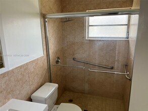 3674 SW 25th Ter in Miami, FL - Building Photo - Building Photo