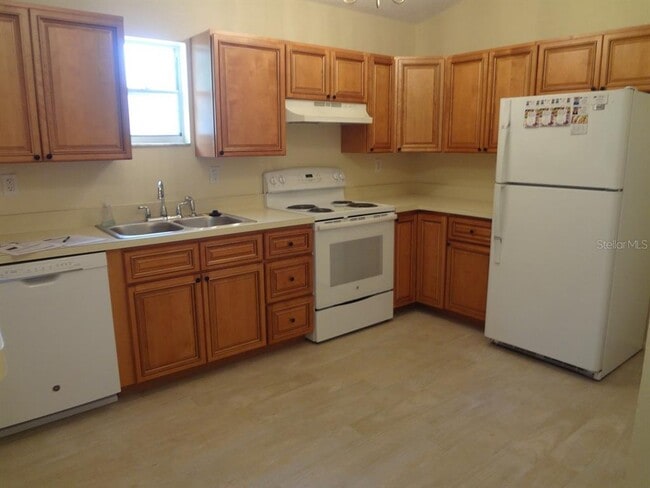 15000 Westminister Ave in Clearwater, FL - Building Photo - Building Photo