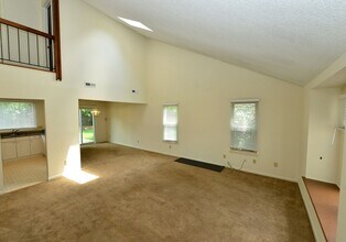 1548 Beachview Dr in Virginia Beach, VA - Building Photo - Building Photo