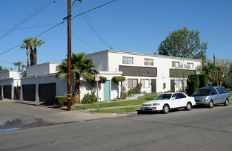 3932 W El Prado Ave in Orange, CA - Building Photo - Building Photo