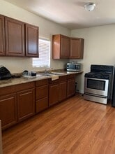 1204 Gidding St in Clovis, NM - Building Photo - Building Photo