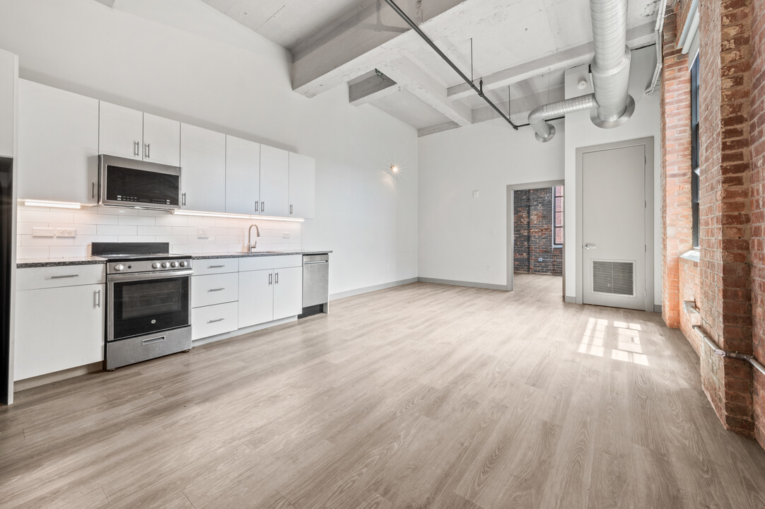 100 Allyn St in Hartford, CT - Building Photo
