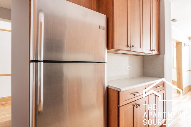 1354 W Carmen Ave in Chicago, IL - Building Photo - Building Photo