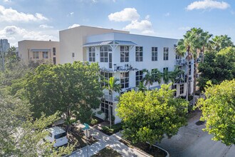 Artspace Sailboat Bend Lofts in Fort Lauderdale, FL - Foto de edificio - Building Photo