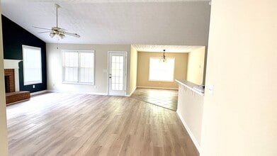 2336 Pettit Dr in Conyers, GA - Building Photo - Building Photo
