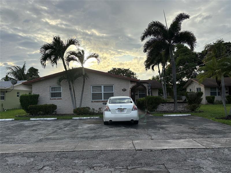1871 NW 59th Terrace in Sunrise, FL - Foto de edificio