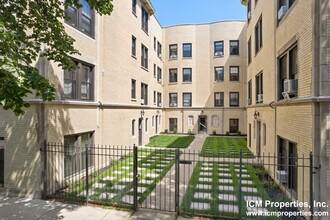 1630 W Sunnyside Ave, Unit 1614 in Chicago, IL - Building Photo - Building Photo