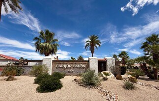 2550 E Miramonte Cir in Palm Springs, CA - Building Photo