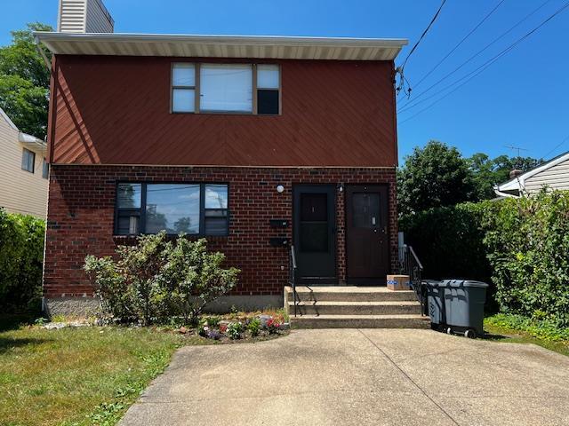 property at 1 Mohegan Ave