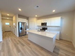 4726 Athena Dr in Merced, CA - Building Photo - Building Photo