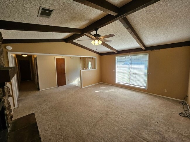 105 Amelia Dr in Leesville, LA - Building Photo - Building Photo