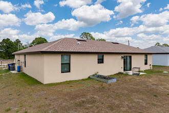 3805 33rd St SW in Lehigh Acres, FL - Building Photo - Building Photo