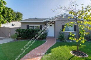 806 W Walnut Ave in Monrovia, CA - Building Photo