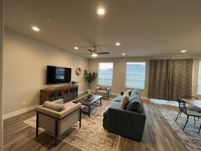 972 Culton St in Winters, CA - Building Photo - Building Photo