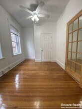 64 Hemenway St, Unit 23 in Boston, MA - Building Photo - Building Photo