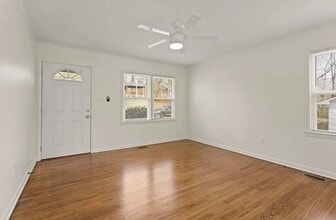 407 Yardley Ct, Unit B in Spartanburg, SC - Foto de edificio - Building Photo