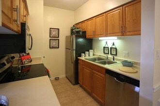 Kelly Greens Apartments in Springfield, MO - Foto de edificio - Interior Photo