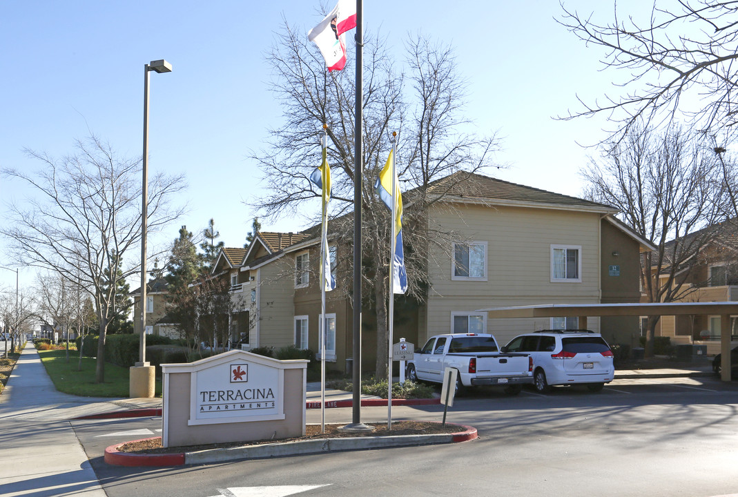 Terracina at Morgan Hill in Morgan Hill, CA - Foto de edificio