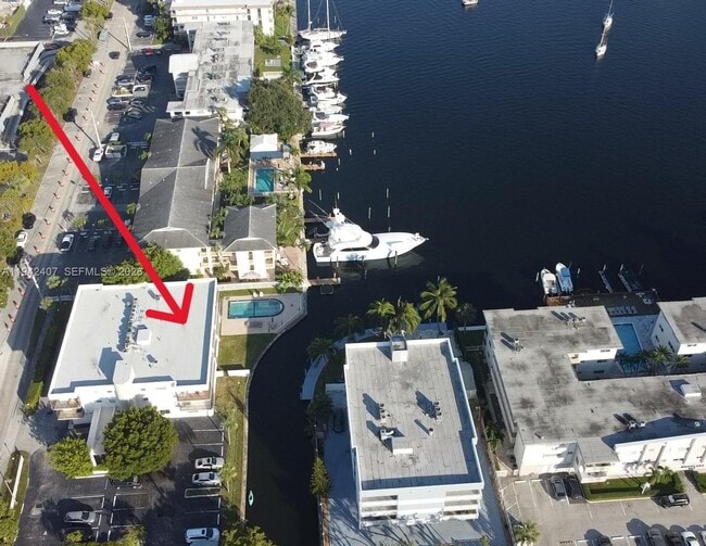 property at 1900 Diana Dr