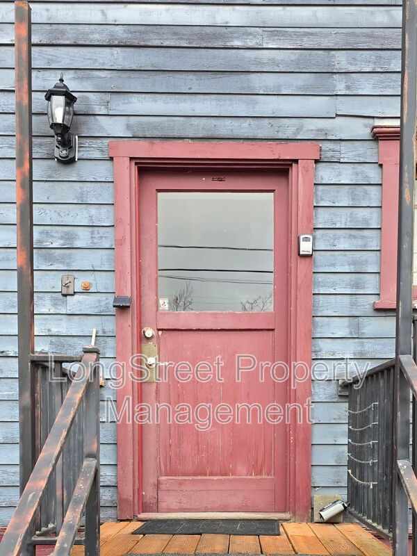 412 SW 5th St in Corvallis, OR - Foto de edificio - Building Photo